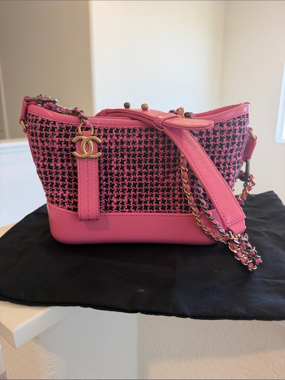 AUTHENTIC CHANEL Gabrielle Pink Tweed Crossbody Camera Bag with Chain Strap
